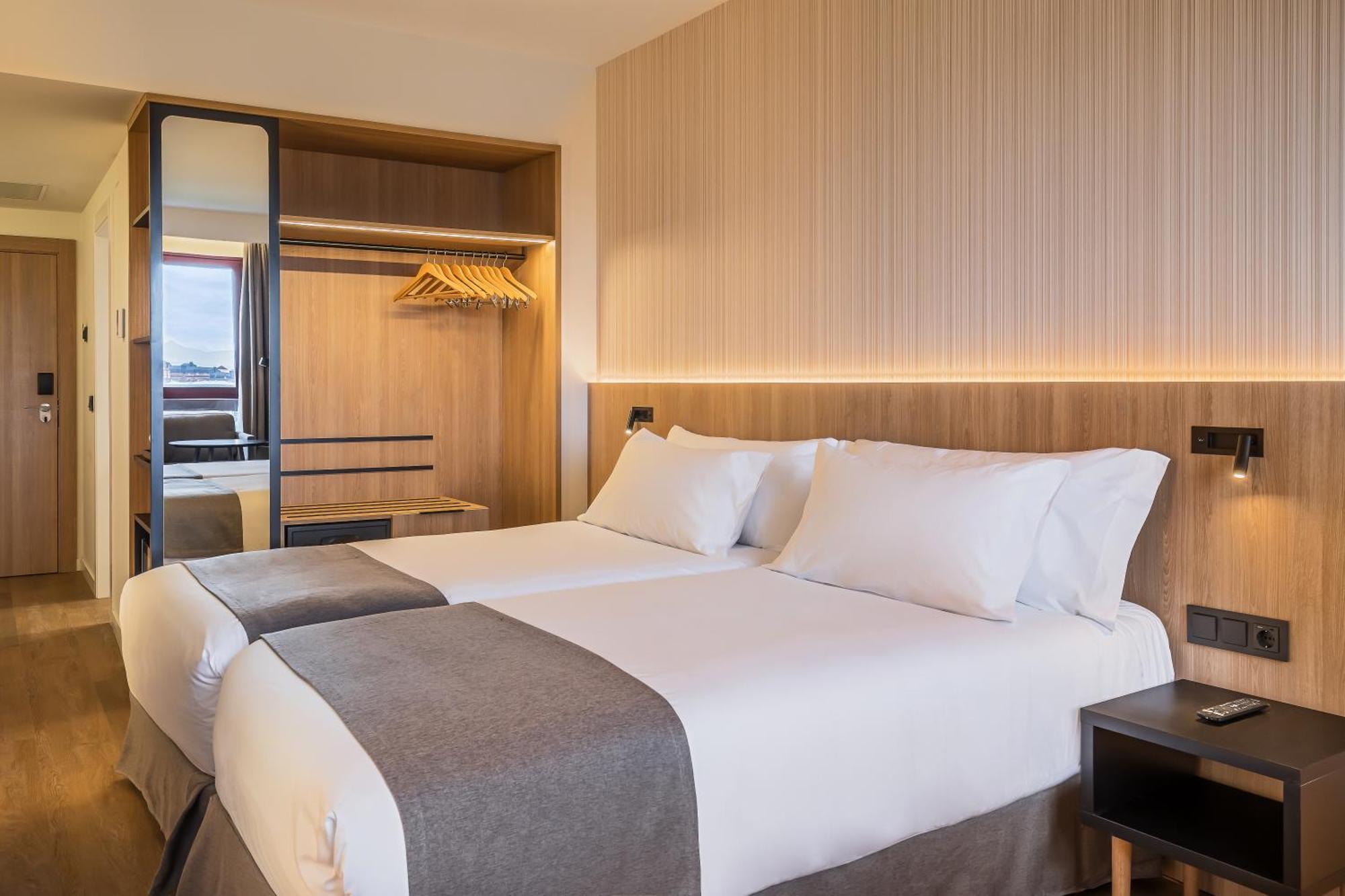 Occidental Pamplona Hotel Kültér fotó