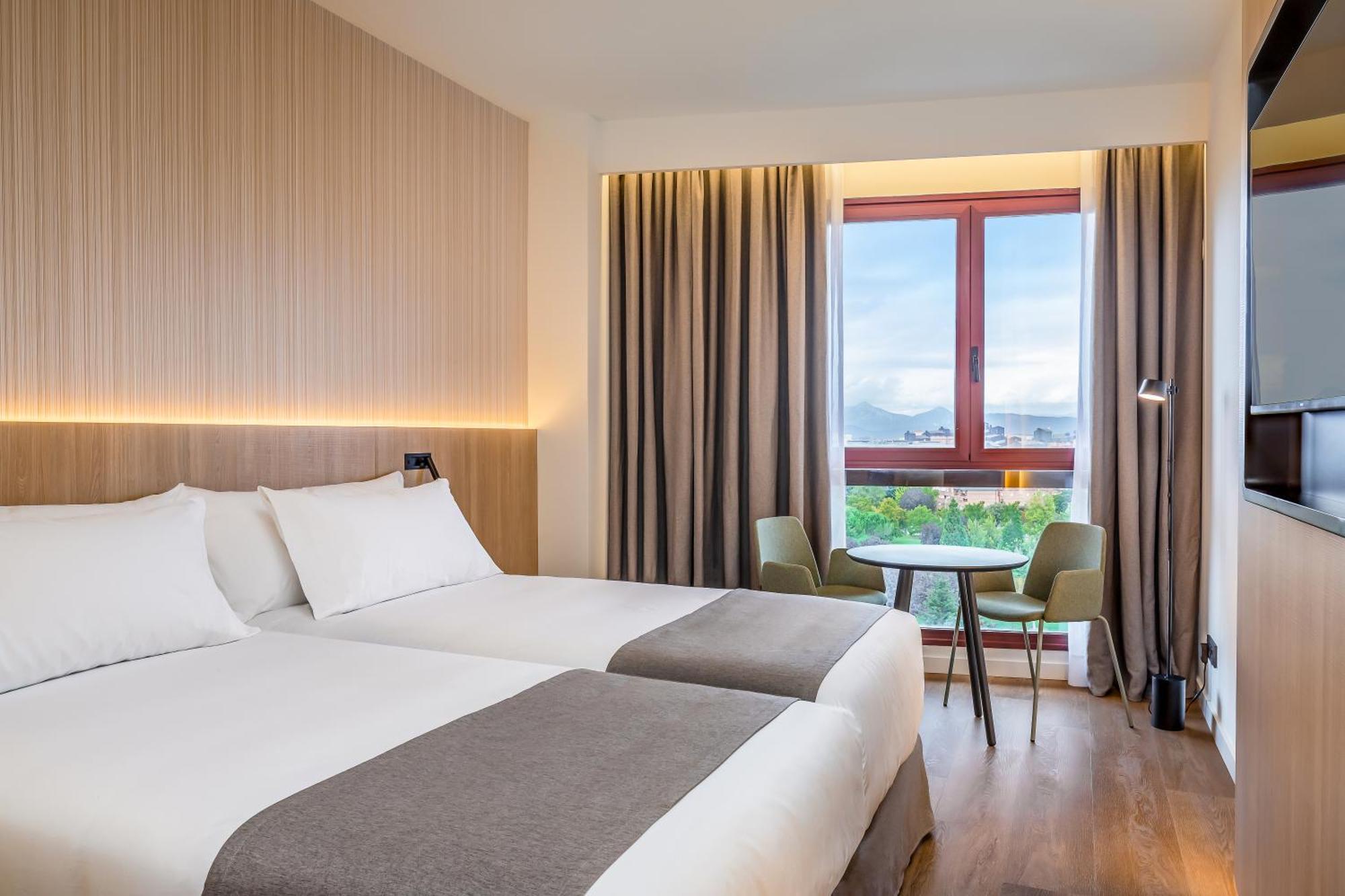 Occidental Pamplona Hotel Kültér fotó