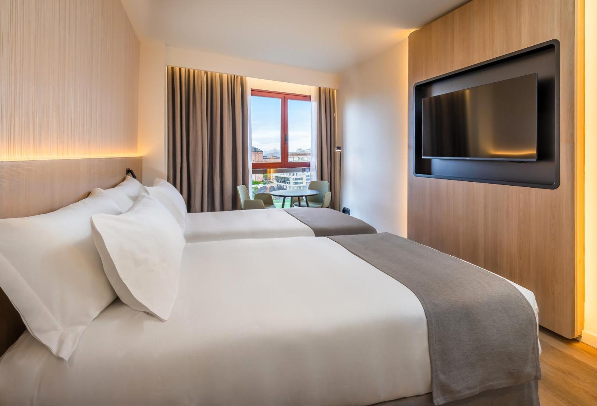 Occidental Pamplona Hotel Kültér fotó