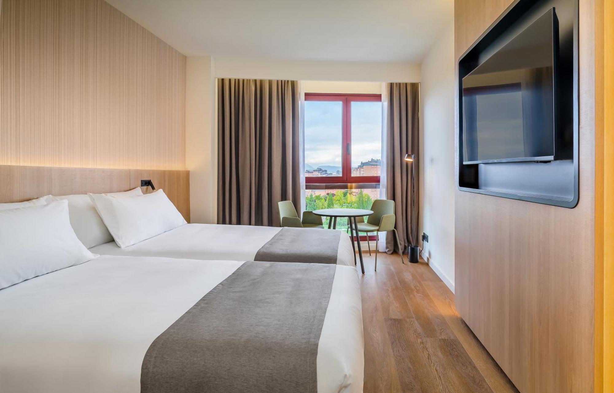 Occidental Pamplona Hotel Kültér fotó
