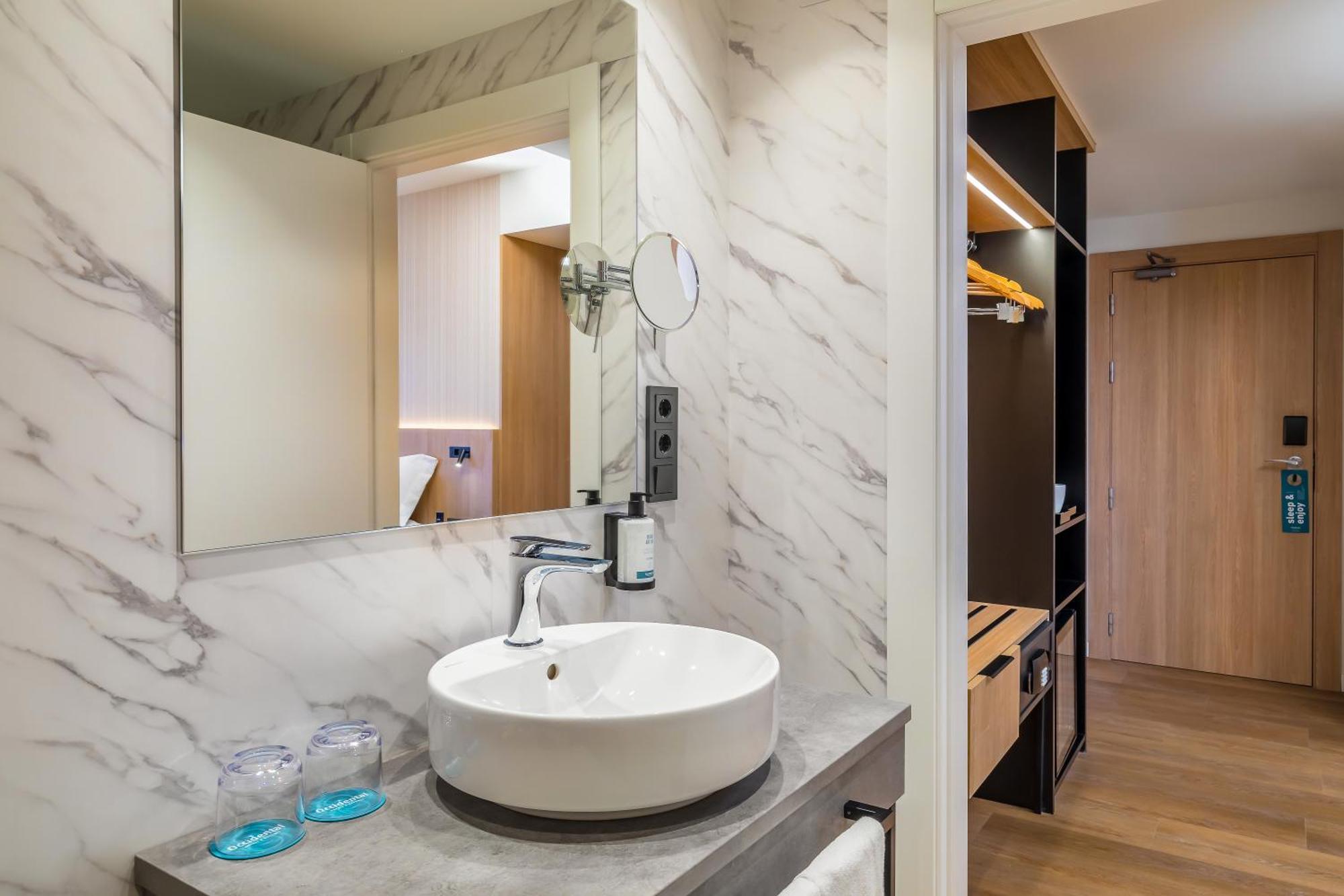 Occidental Pamplona Hotel Kültér fotó