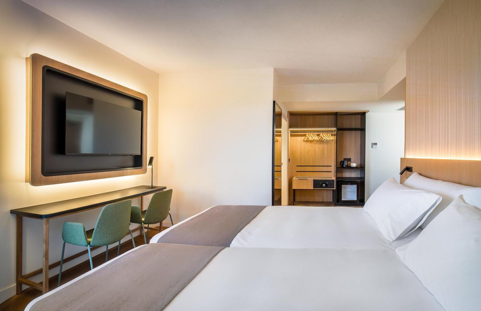 Occidental Pamplona Hotel Kültér fotó