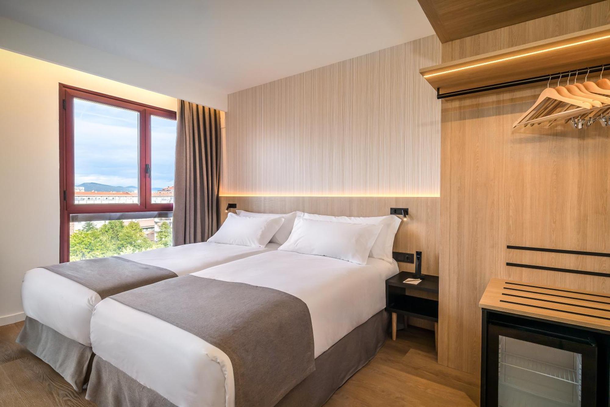 Occidental Pamplona Hotel Kültér fotó