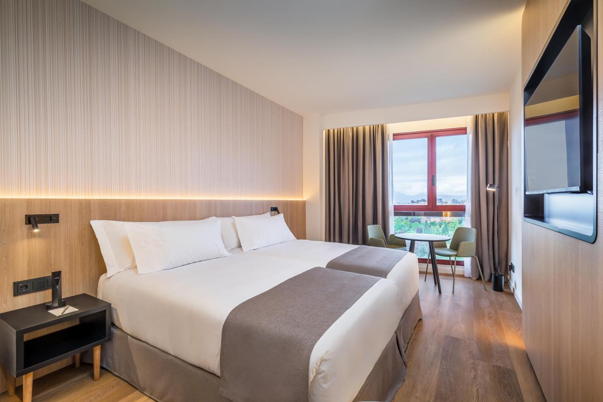 Occidental Pamplona Hotel Kültér fotó