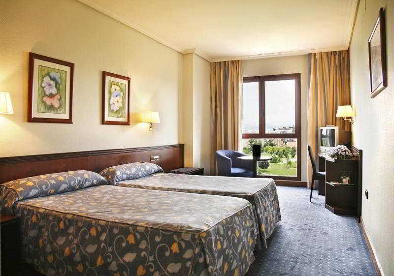 Occidental Pamplona Hotel Szoba fotó