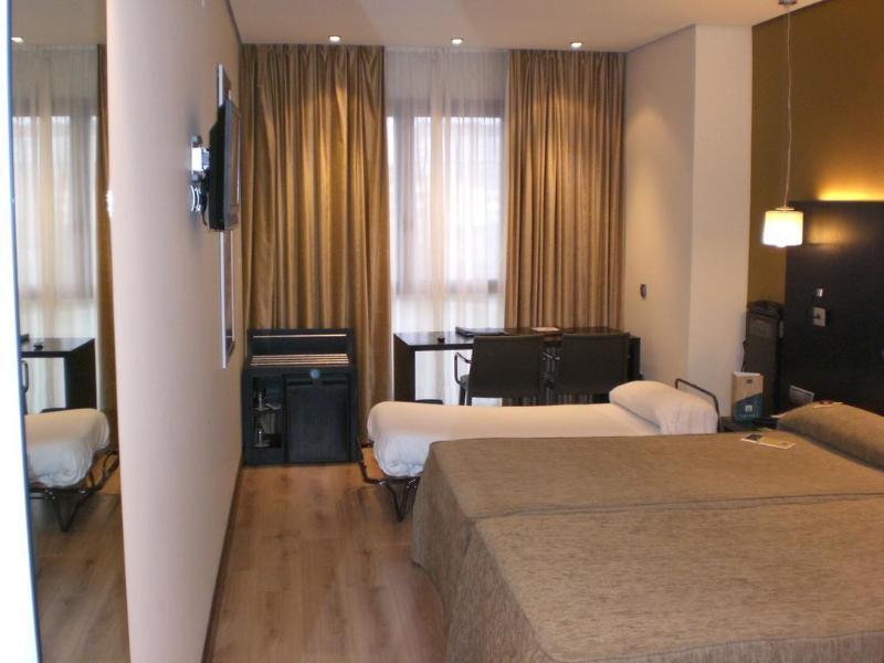 Occidental Pamplona Hotel Kültér fotó