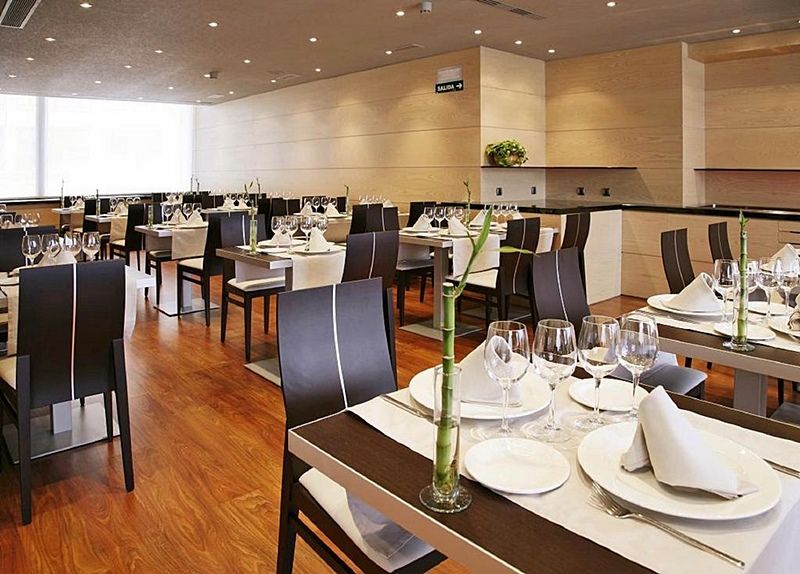 Occidental Pamplona Hotel Kültér fotó