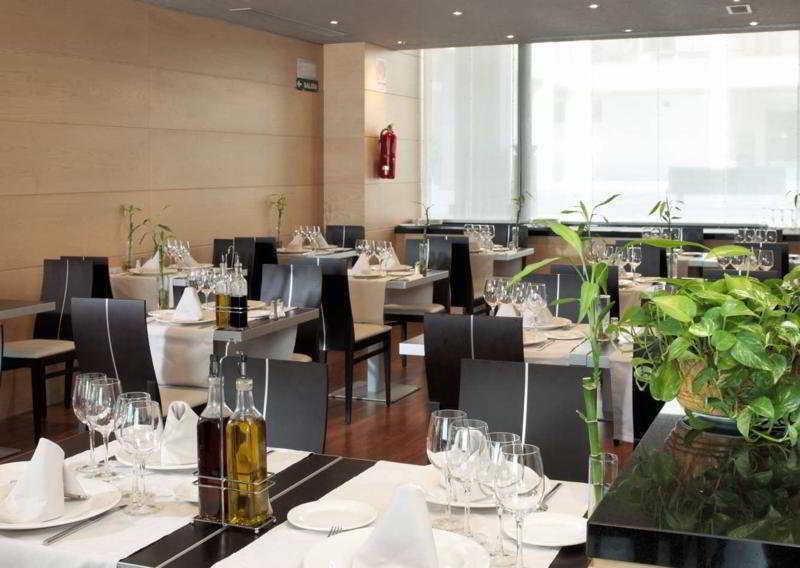 Occidental Pamplona Hotel Kültér fotó